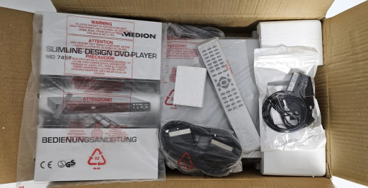 Medion MD7457 DVD Player mit HDMI Konverter & Scart